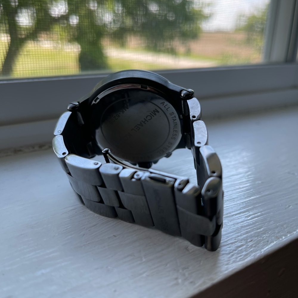 Michael Kors Gunmetal Men’s Watch - Picture 4 of 4